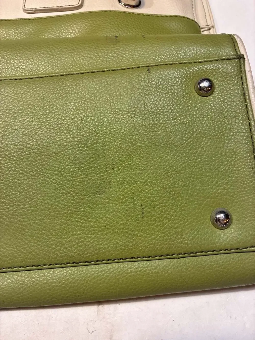 Tod's Two-Tone Green and Beige Leather Tote Shoulder Bag with Turnlock